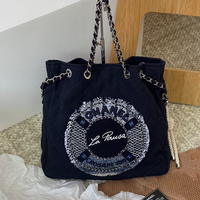 99新 Chanel 單寧牛仔包垃圾袋 限量款 La Pausa刺繡徽章系列 扣膜都還在-0