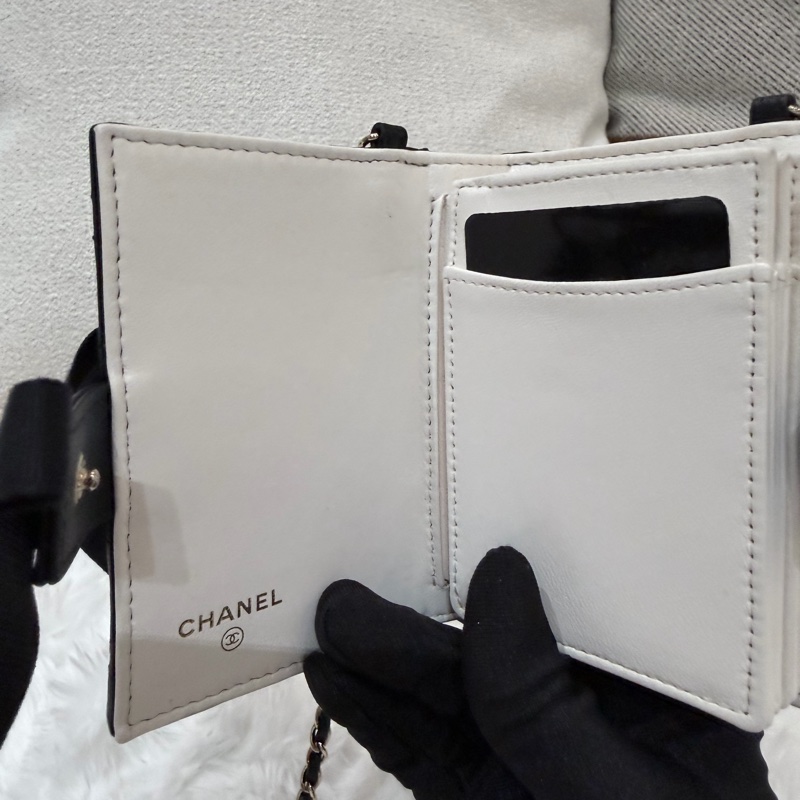 Chanel/ 22B 書本造型卡片夾-20
