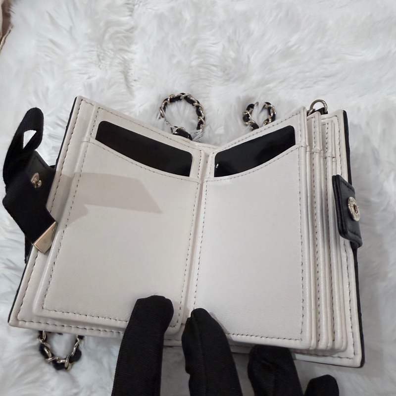 Chanel/ 22B 書本造型卡片夾-21