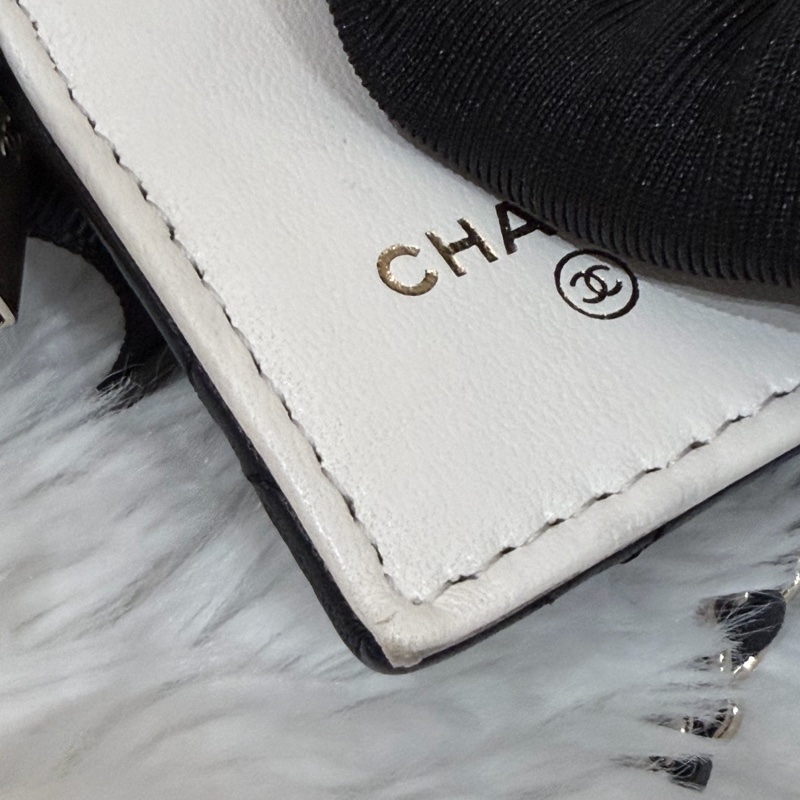 Chanel/ 22B 書本造型卡片夾-25