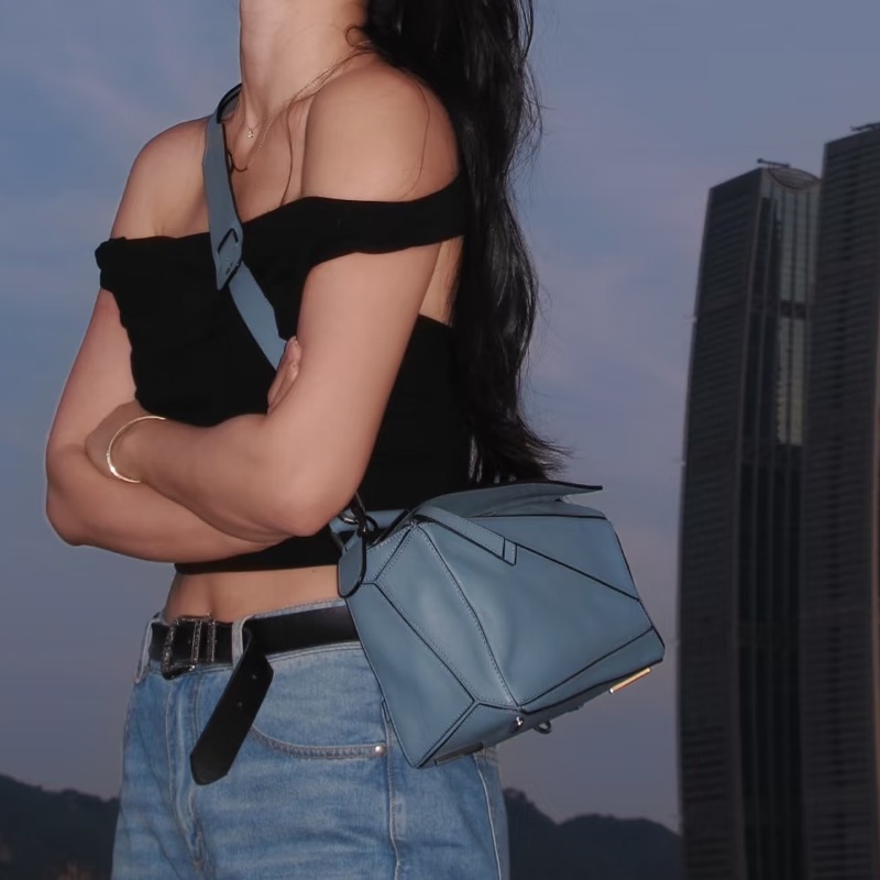 LOEWE羅意威puzzle霧霾藍幾何變形包小號🤖🤖-1