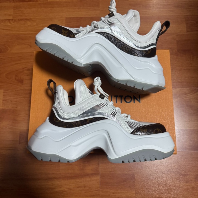 路易威登拱橋鞋2.0 Lv Archlight低幫 老爹鞋白棕色 37碼-1