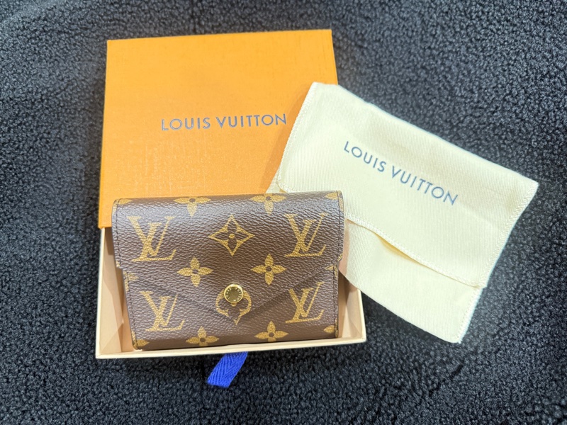 LV 3摺短夾✨超級漂亮粉色內裝✨細圖聊聊🌹-0