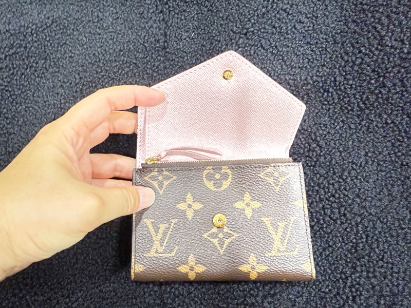 LV 3摺短夾✨超級漂亮粉色內裝✨細圖聊聊🌹-3