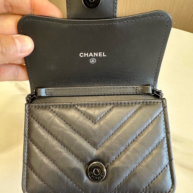 Chanel 香奈兒 255 so black 小廢包 黑色牛皮V紋 鏈條卡包。-6