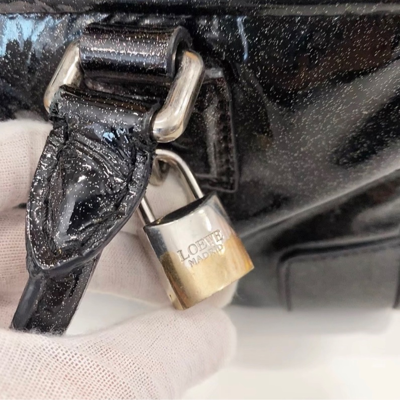 LOEWE amazone羅意威亞馬遜黑色漆皮波士頓手提包小號-12