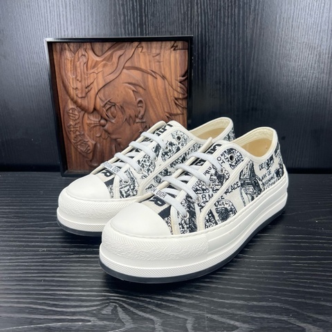 Dior 迪奧 walk 刺繡板鞋 38碼