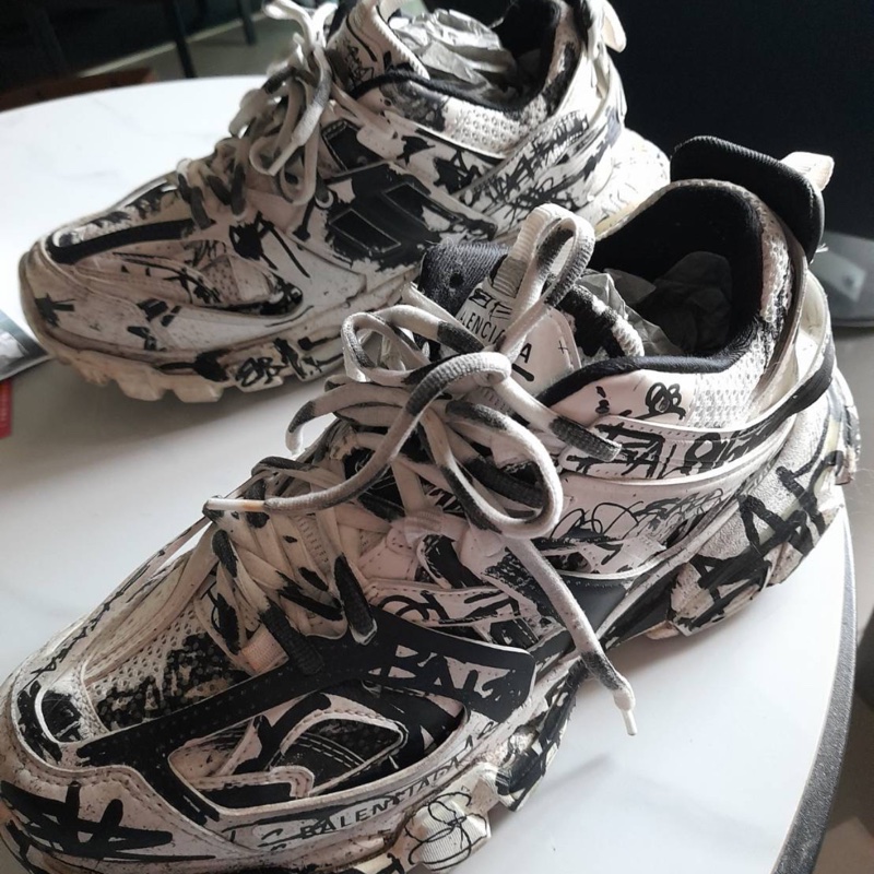 balenciaga-0