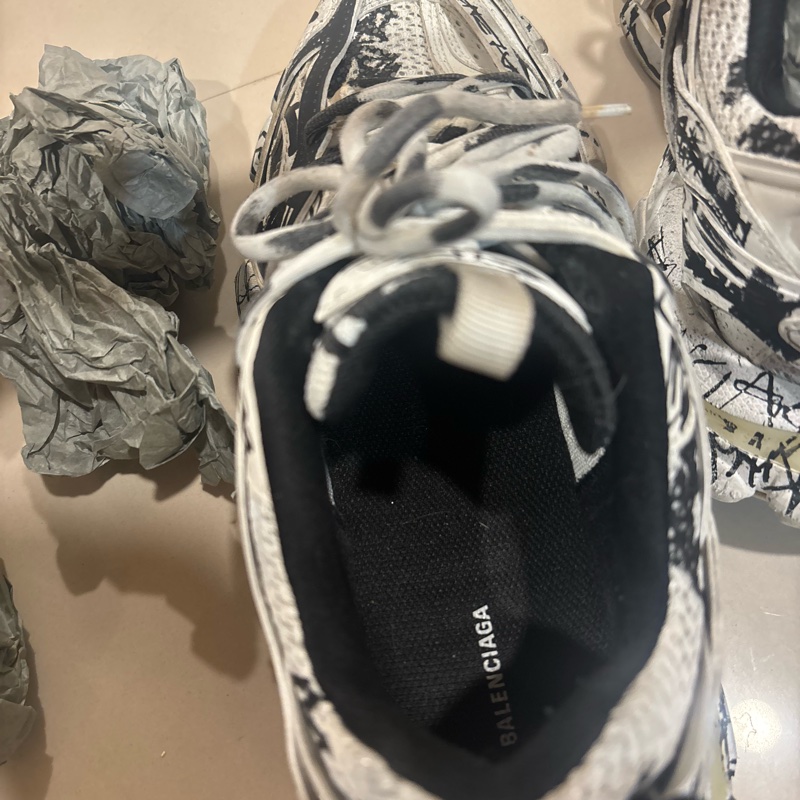 balenciaga-7