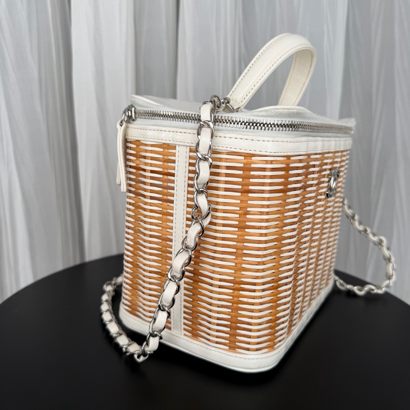 Chanel • 白色銀釦竹編拼皮盒子包 大號-4