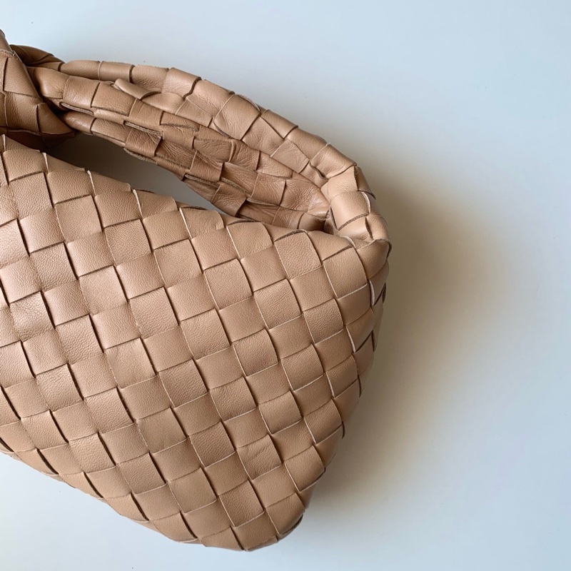 Bottega Veneta 葆蝶家 jodie mini jodie打結包奶駝色手提包-3