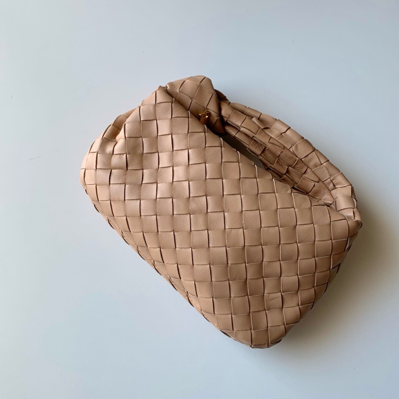 Bottega Veneta 葆蝶家 jodie mini jodie打結包奶駝色手提包-5