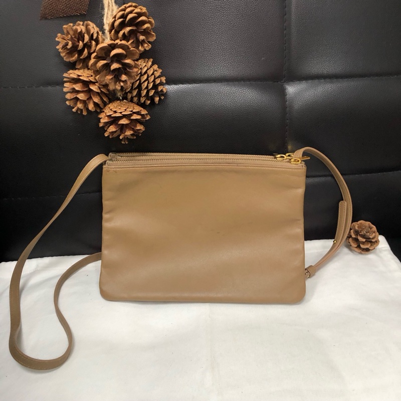 Celine • 經典奶茶色全皮Trio三層風琴包-1