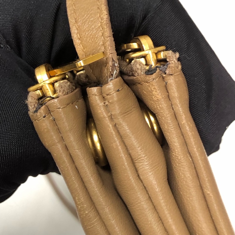 Celine • 經典奶茶色全皮Trio三層風琴包-3
