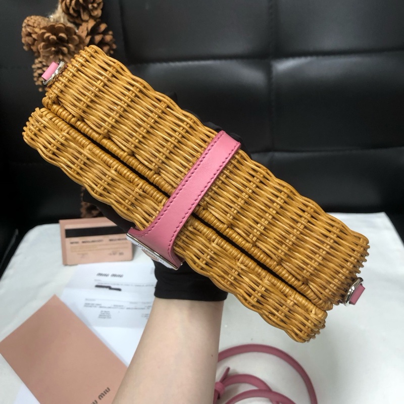 Miu Miu • 竹編粉色拼皮盒子包 🈶保卡-2