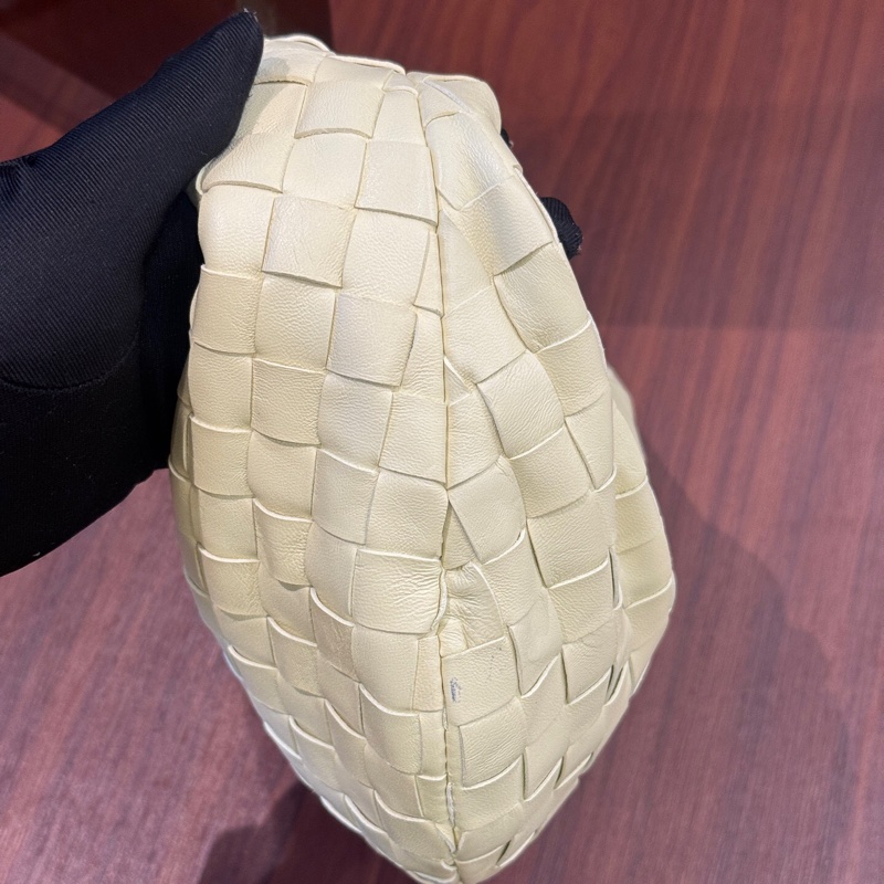 Bottega Veneta葆蝶家 JODIE 金色飾面Intrecciato編織 羊皮拼皮革 手提包 迷你 冰淇淋色 淡黃色-2
