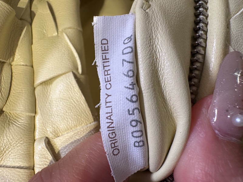 Bottega Veneta葆蝶家 JODIE 金色飾面Intrecciato編織 羊皮拼皮革 手提包 迷你 冰淇淋色 淡黃色-8