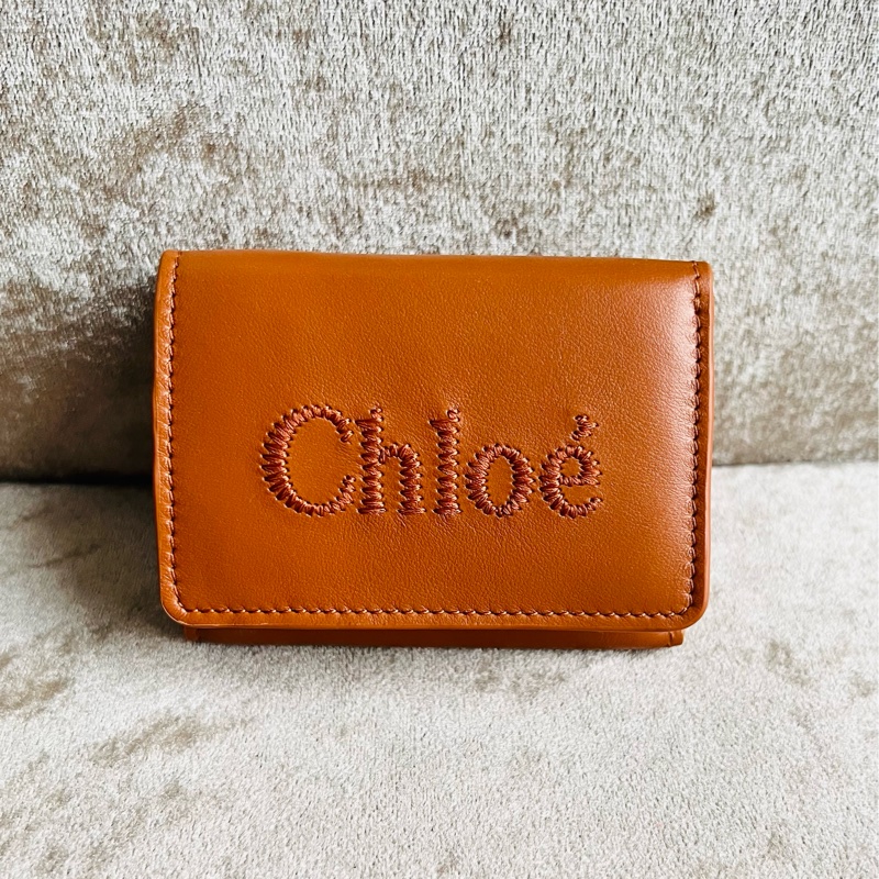 Chloe 刺繡logo刺繡 mini短夾#現貨在台#立刻出貨-2