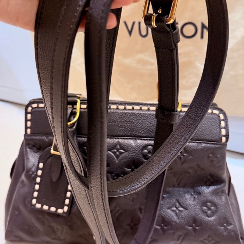 Louis Vuitton Monogram Empreinte Vosges MM 黑花壓紋LV M41491 VOSGES編織飾邊兩用包LV包包-3