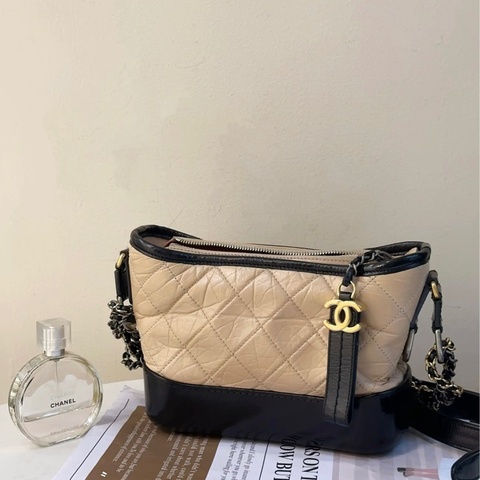CHANEL 奶茶拼色 油蠟牛 小號 流浪包95新