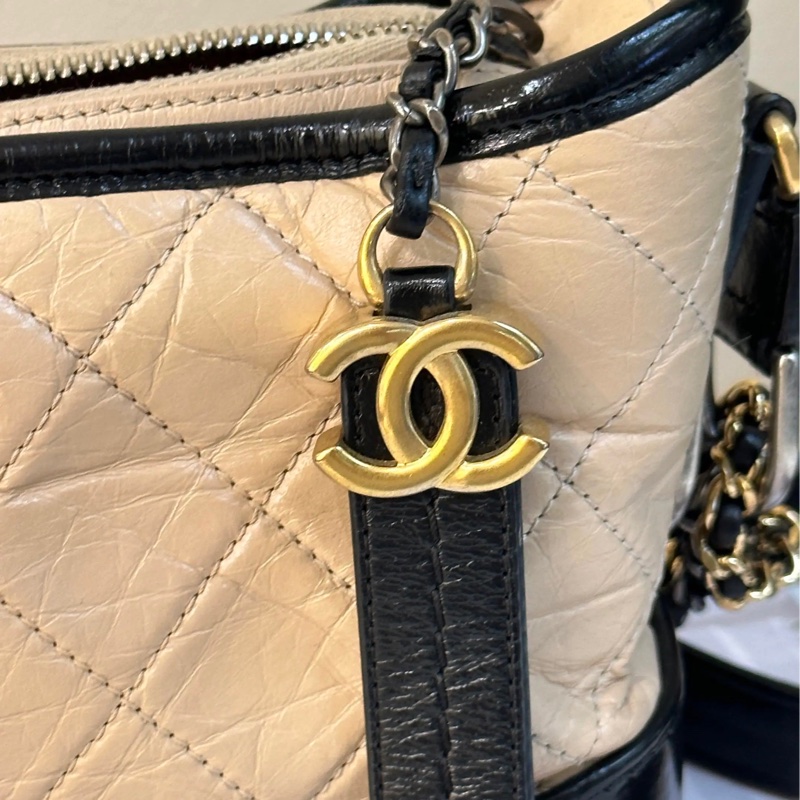 CHANEL 奶茶拼色 油蠟牛 小號 流浪包95新-2