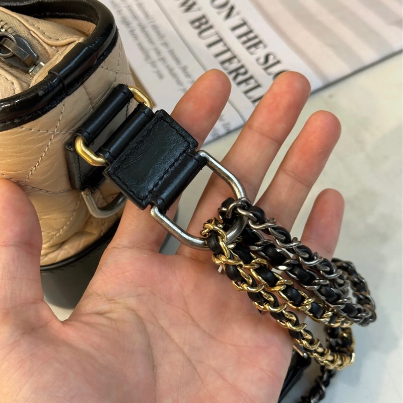 CHANEL 奶茶拼色 油蠟牛 小號 流浪包95新-4