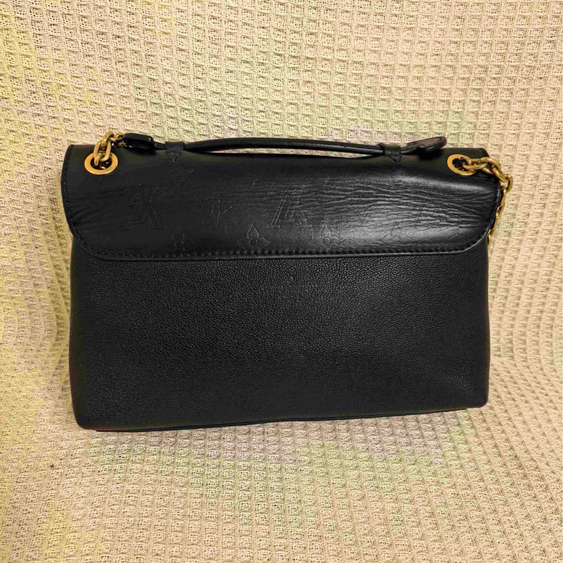 95新️Louis Vuitton/路易威登Very Chain全皮黑金鍊條斜挎包-3