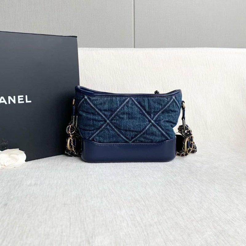 Chanel Gabrielle丹寧牛仔流浪包小號 牛仔拼皮 藍色 20*16*7 9新 配件塵袋-5