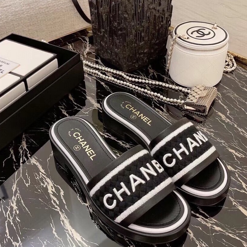 Chanel 黑白刺繡涼拖鞋 / 春夏爆款必備🏝️-0