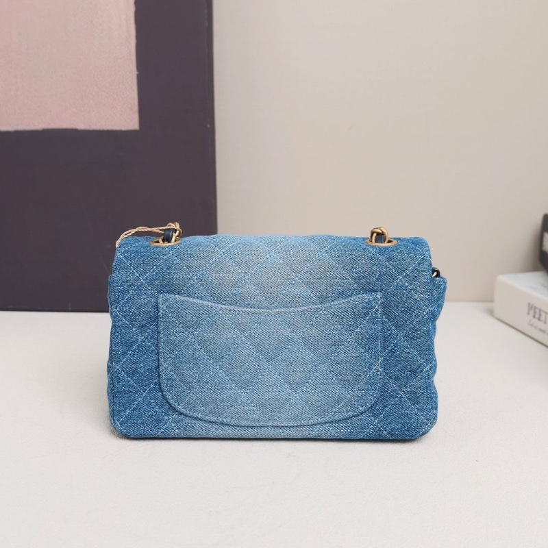 CHANEL 漸變牛仔藍金扣大mini肩背斜背包20*12*7 95新 配件塵袋 購證-3