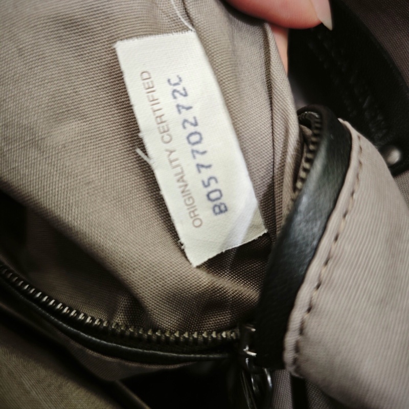 Bottega Veneta 葆蝶家 黑色 羊皮 男士斜挎包-7
