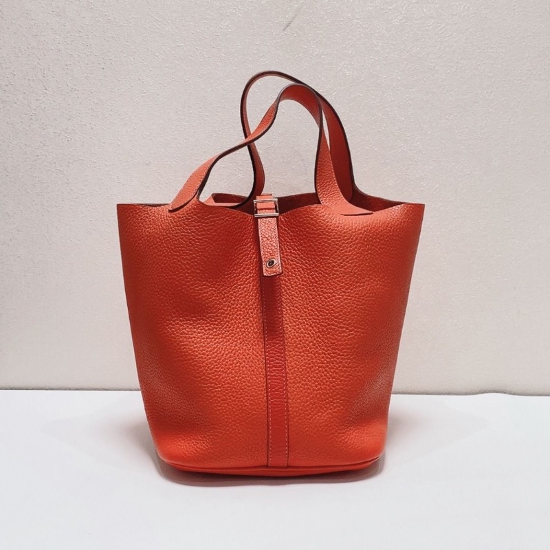 Hermes 紅色銀扣菜籃子picotin22 水桶包 Tc皮 18×22×22 9新 配件塵袋 鎖 鑰匙-6