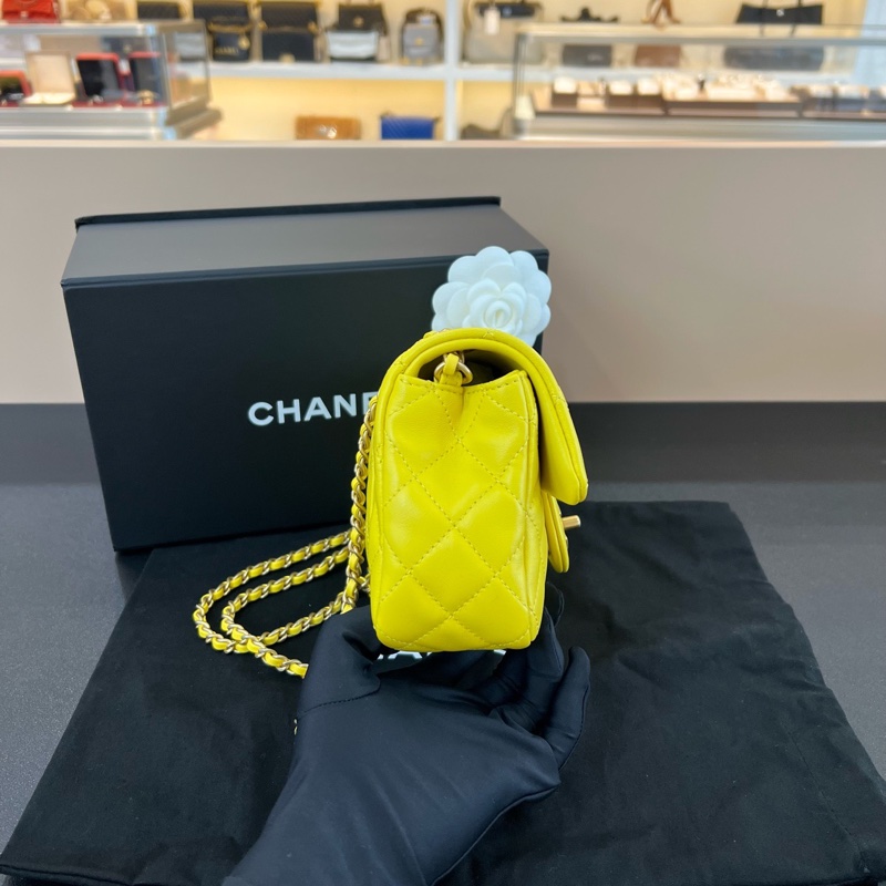 CHANEL香奈兒檸檬黃 金球大mini羊皮口蓋包單肩斜挎包-2