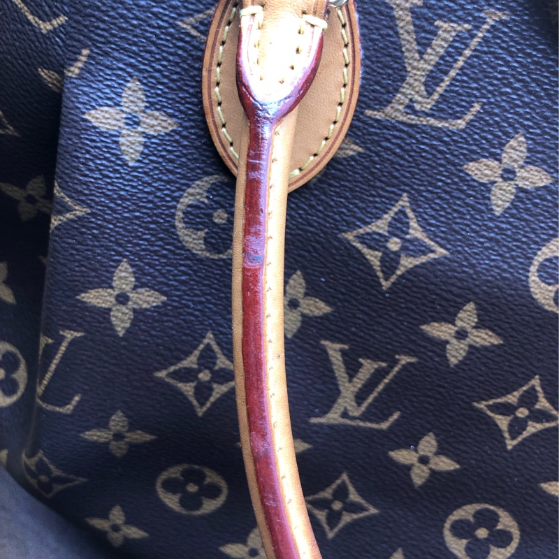 二手Lv turenne老花餃子包中號,設計簡單低調 復古又時髦,很經典的一款,原始成色,尺寸:27*25-16