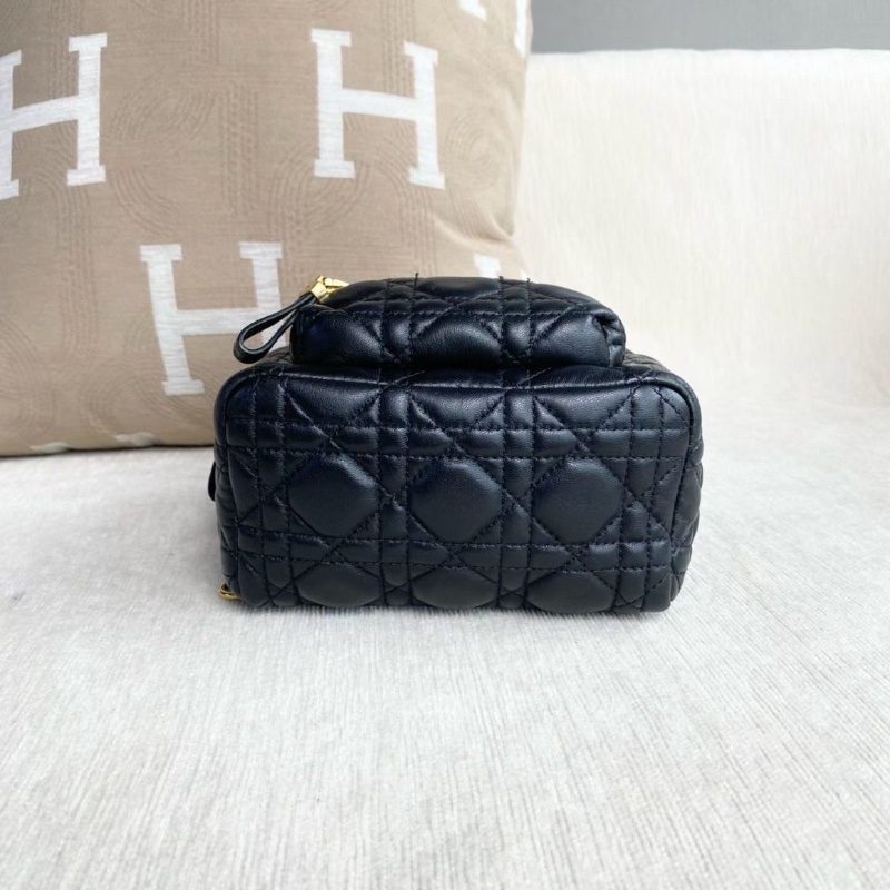Dior Backpack藤格紋後背包mini 黑色金扣 羊皮 16*20*9 95新 配件肩帶塵袋-4