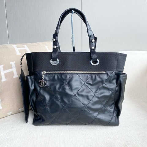 Chanel 黑銀tote 帆布拼皮 35*30*14 9新 配件塵袋