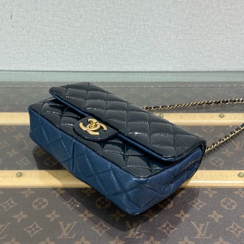 CHANEL 拼皮金扣cf大mini鏈條肩背斜背包21*13*5 9新 配件塵袋-5