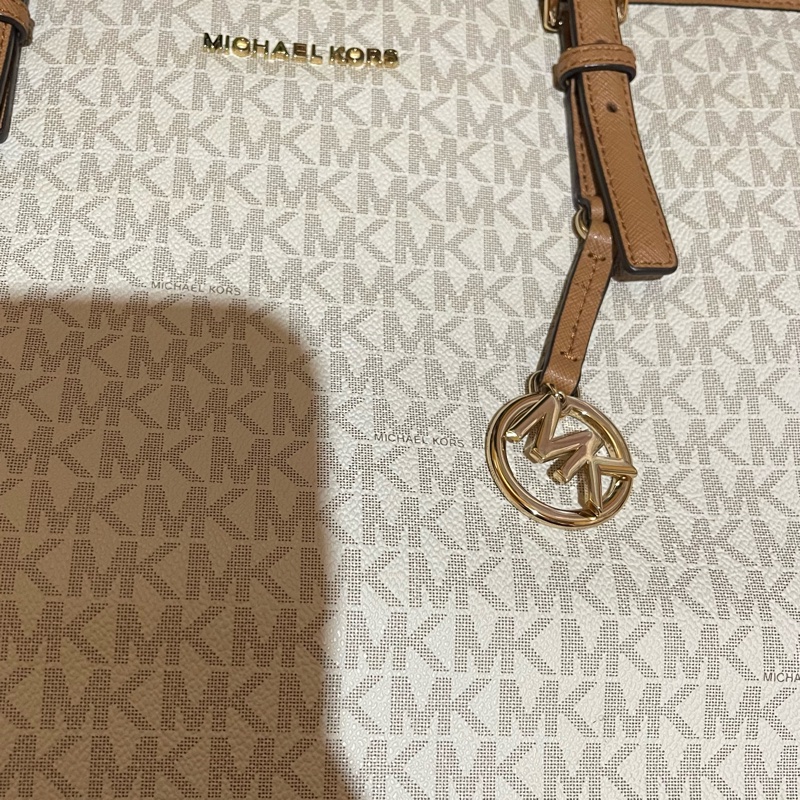 MICHAEL KORS Tote金釦滿版大托特包MK (42 X 11 X 26)-3