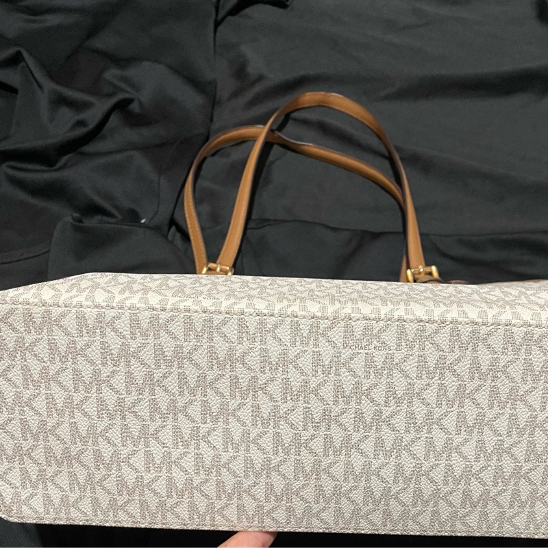 MICHAEL KORS Tote金釦滿版大托特包MK (42 X 11 X 26)-7