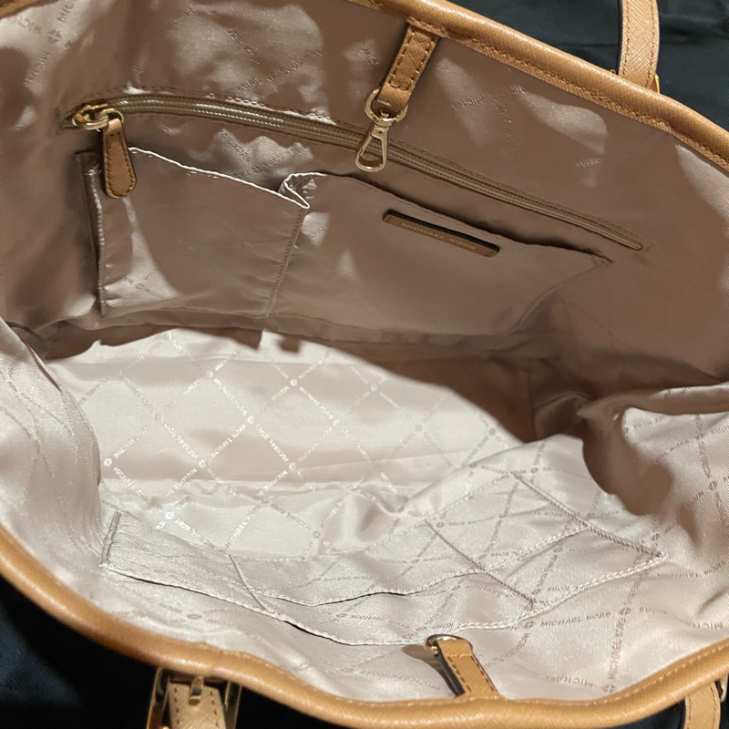 MICHAEL KORS Tote金釦滿版大托特包MK (42 X 11 X 26)-12