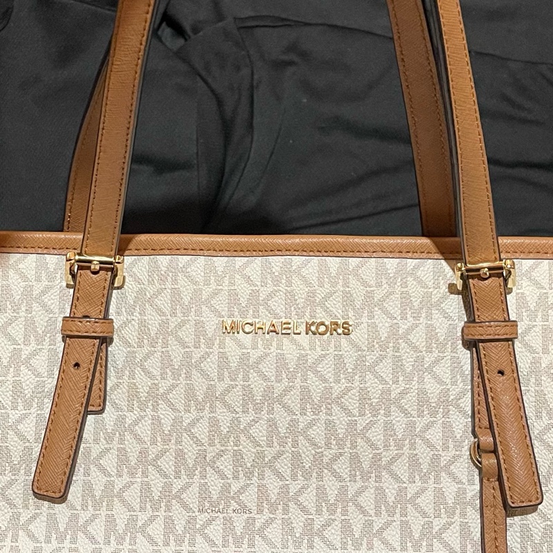 MICHAEL KORS Tote金釦滿版大托特包MK (42 X 11 X 26)-16