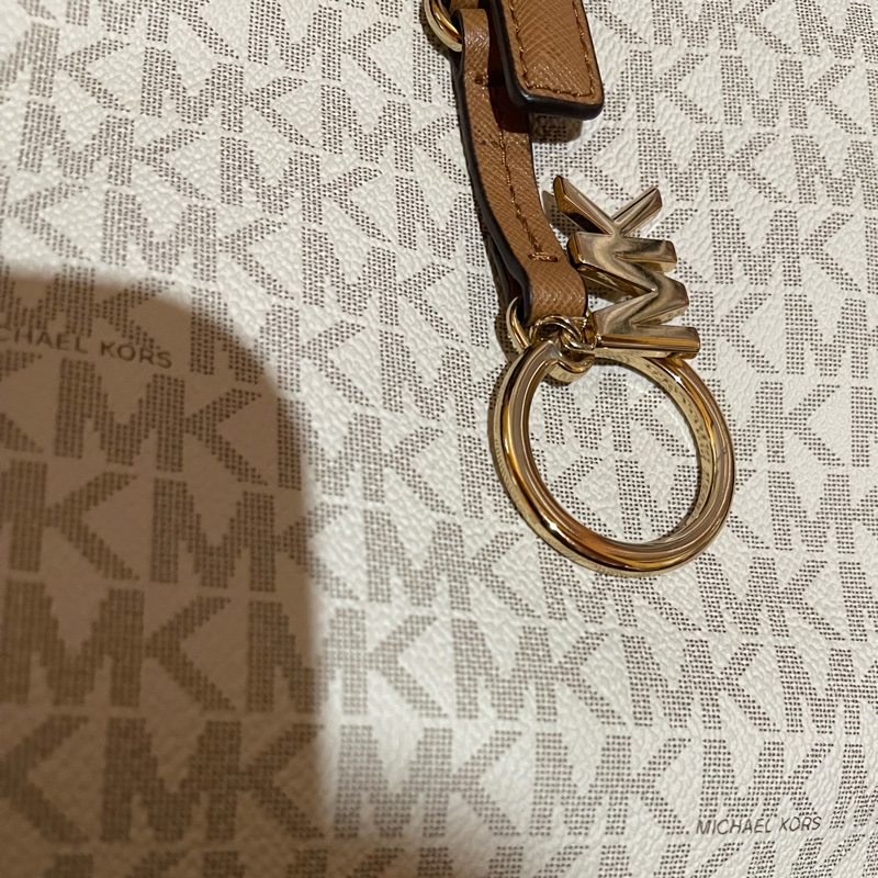 MICHAEL KORS Tote金釦滿版大托特包MK (42 X 11 X 26)-18