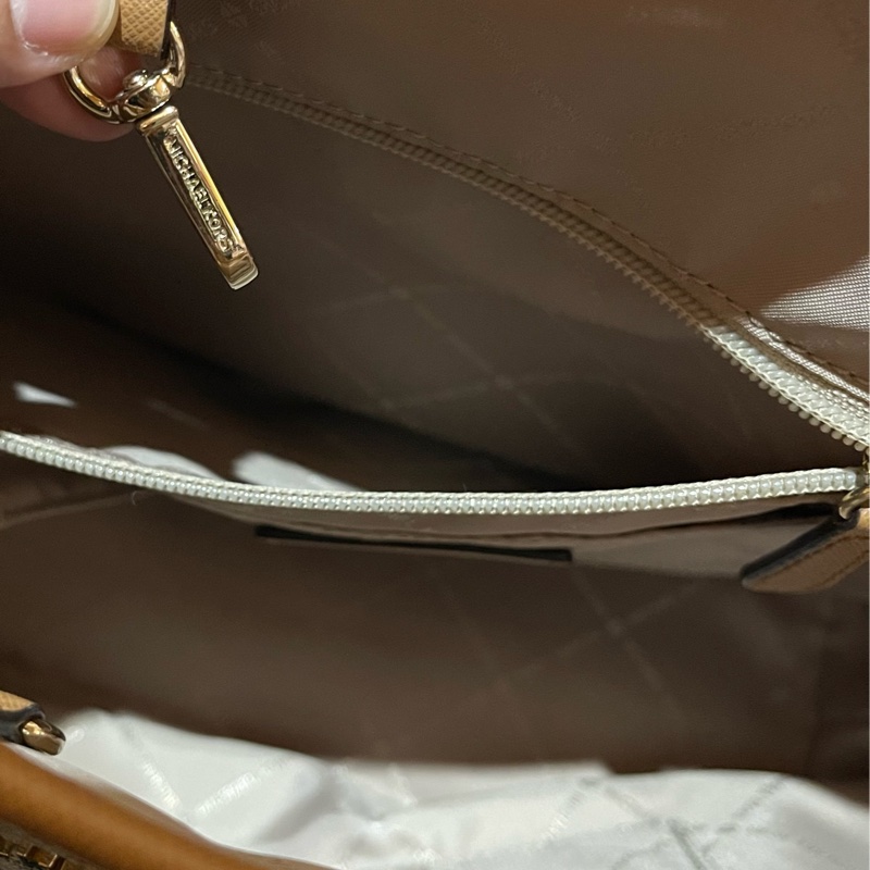 MICHAEL KORS Tote金釦滿版大托特包MK (42 X 11 X 26)-30