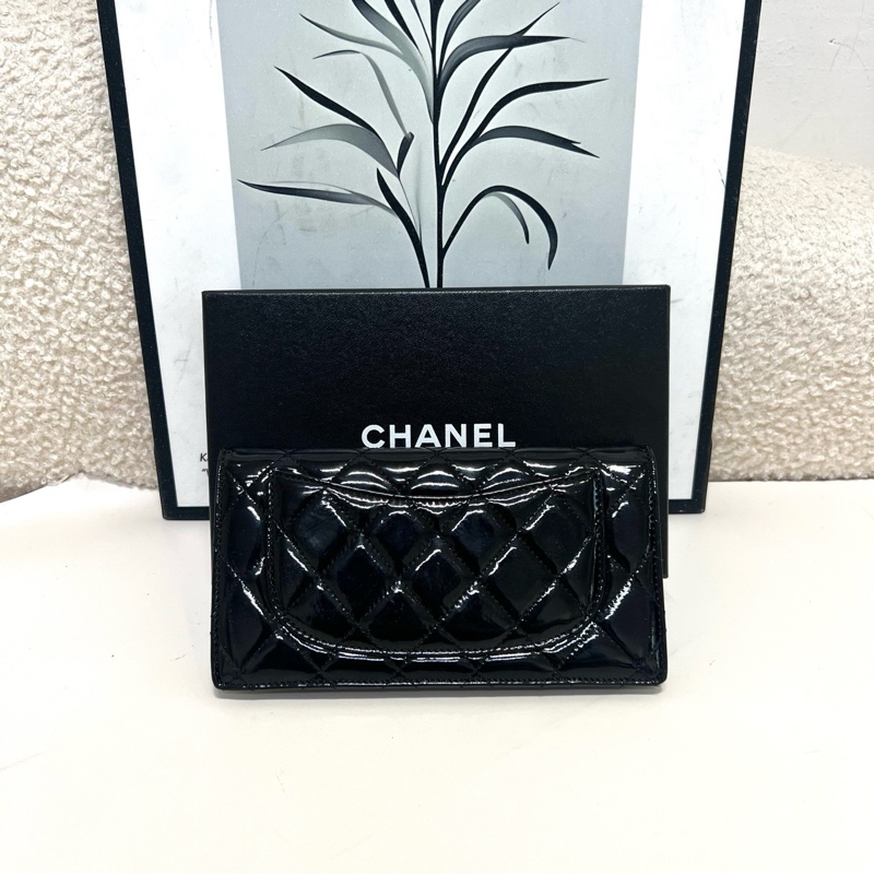 香奈兒/ Chanel 黑色 漆皮長款對折錢包 既是實用錢包 也可作鏈條包或手拿包-1