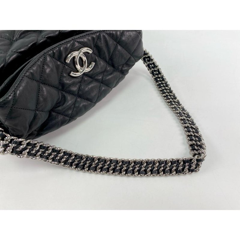 ST12 Chanel 黑銀滾邊瀑布鍊條雲朵HOBO肩包-19