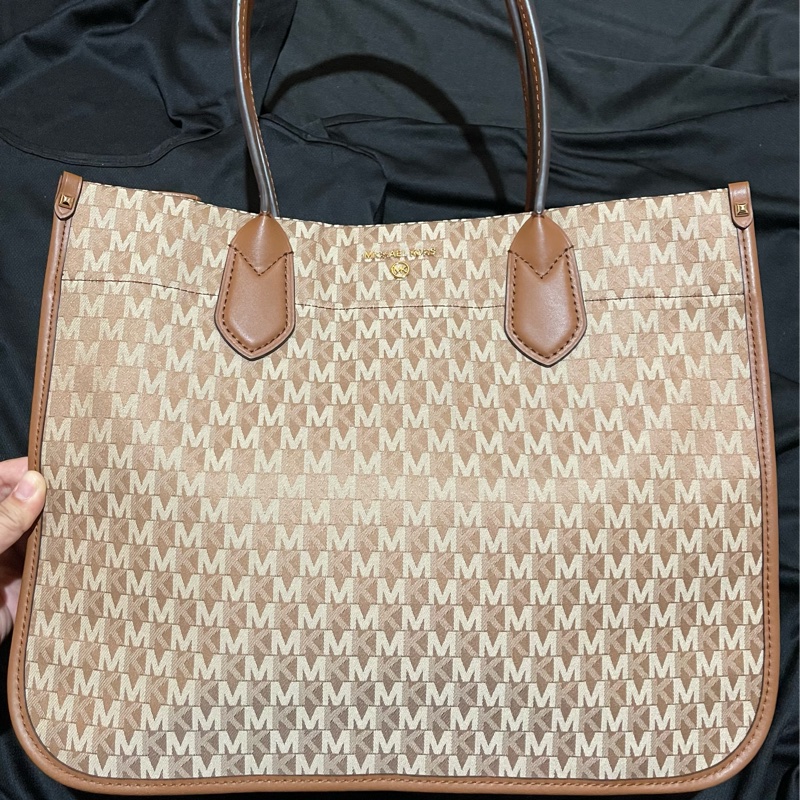 MICHAEL KORS Tote金釦滿版老花棕大托特包MK(39x15x31)-25