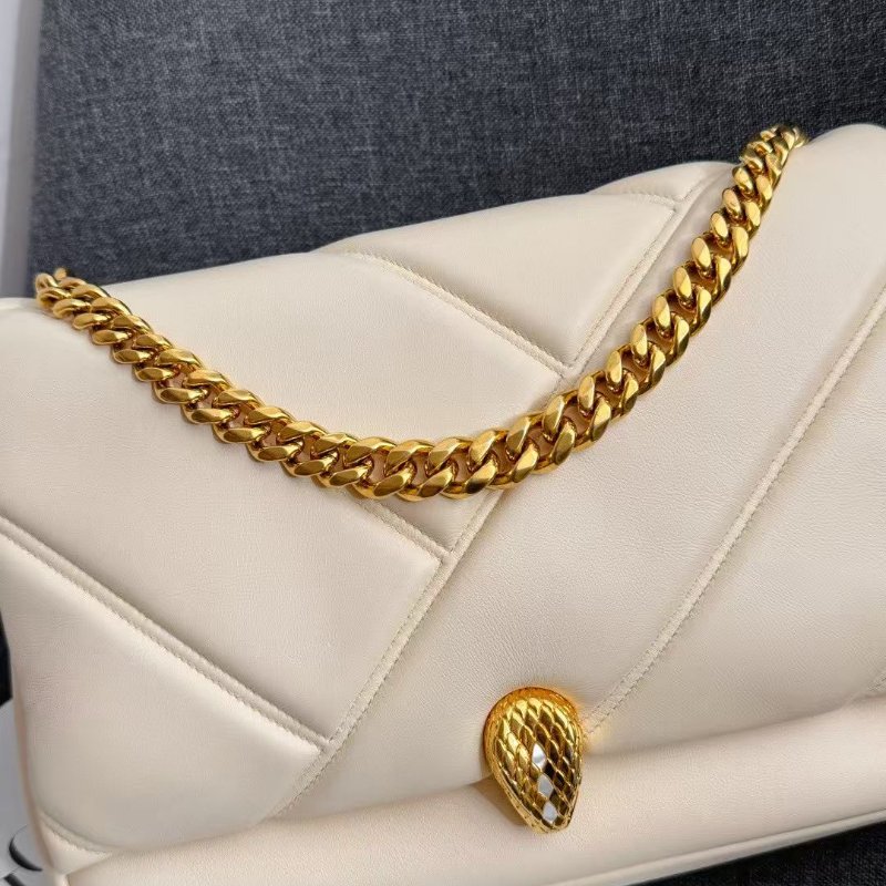 BVLGARI Serpenti Cabochon 蛇頭 奶白色 牛皮 小號斜背包 27*17cm 99新配件肩帶 塵袋-4
