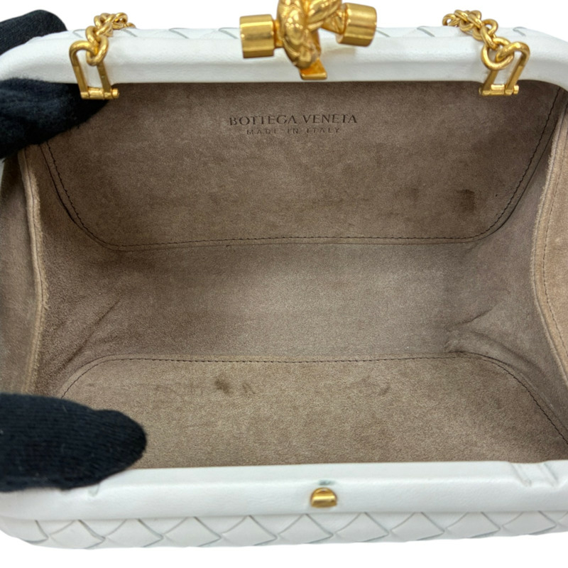 白色 編織牛皮 Intrecciato Knot Clutch 肩背包【BOTTEGA VENETA BV 寶緹嘉】 113085-2