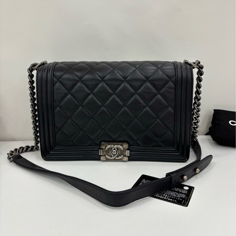 CHANEL/香奈兒 Leboy 黑色金扣牛皮菱格翻蓋包 鏈條單肩包斜背包 女款 黑色 19開 底長27.5cm