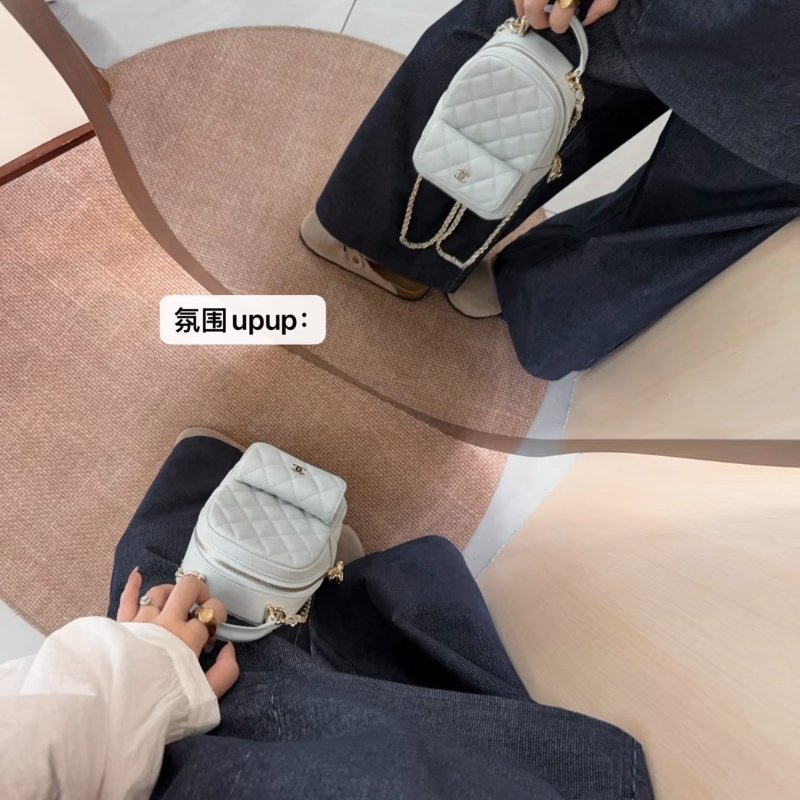 CHANEL 粒面牛皮迷你後背包 - 淺灰金-9